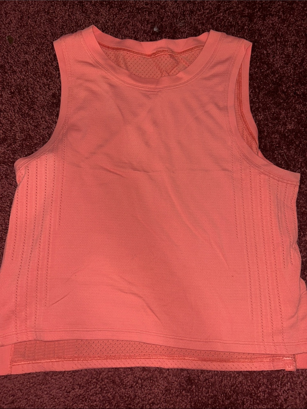 Lululemon super breathable tank!